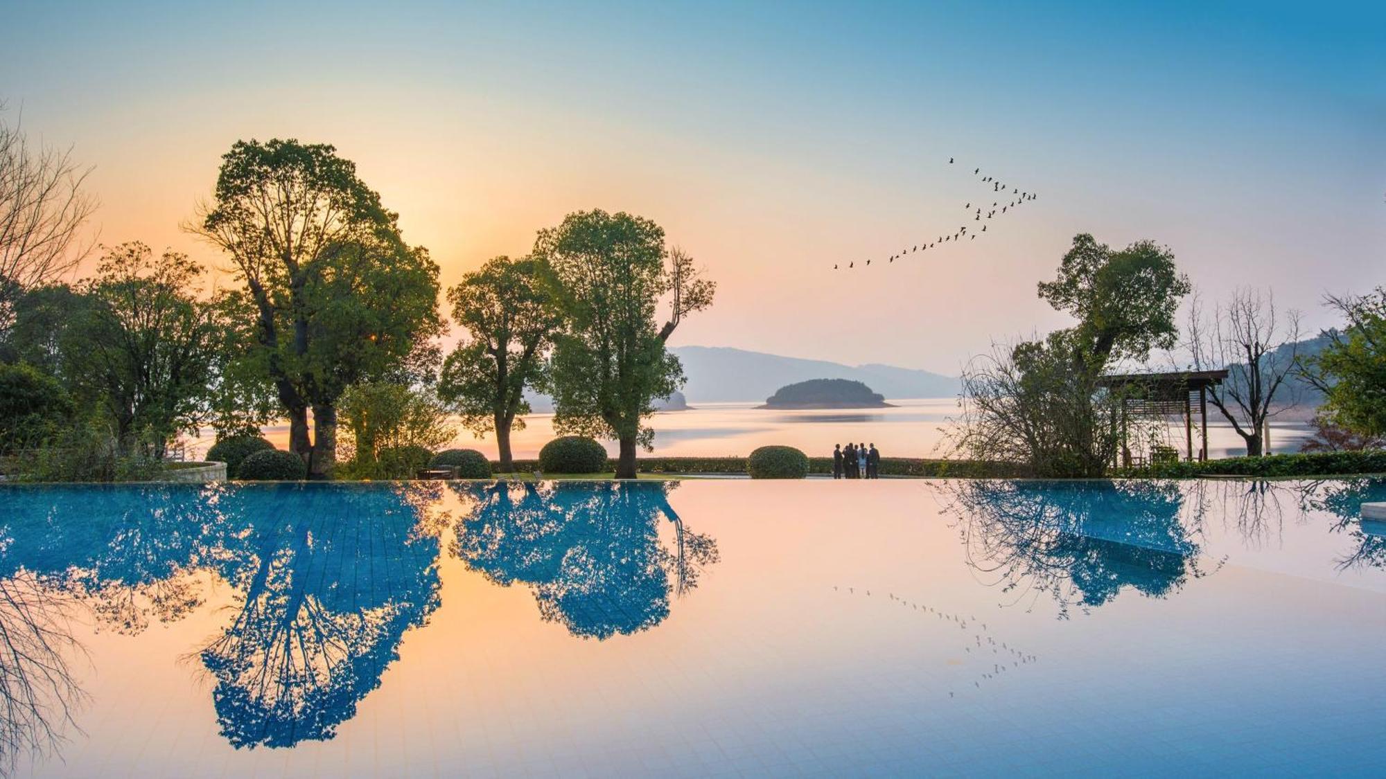 Intercontinental One Thousand Island Lake Resort By Ihg Chun'an ภายนอก รูปภาพ